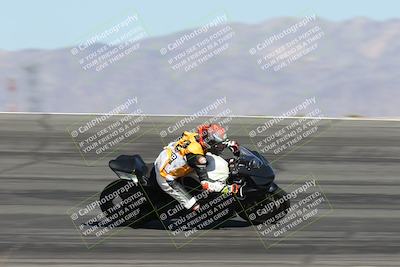 media/May-10-2025-Race Pace (Sat) [[db32fef2da]]/Vested/3-Bowl Set 1 (9am)/